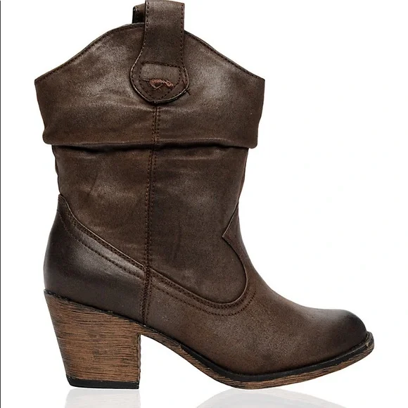 Rocket Dog Sheriff Saloon Western Slouchy Cowboy Boots In Distressed Brown